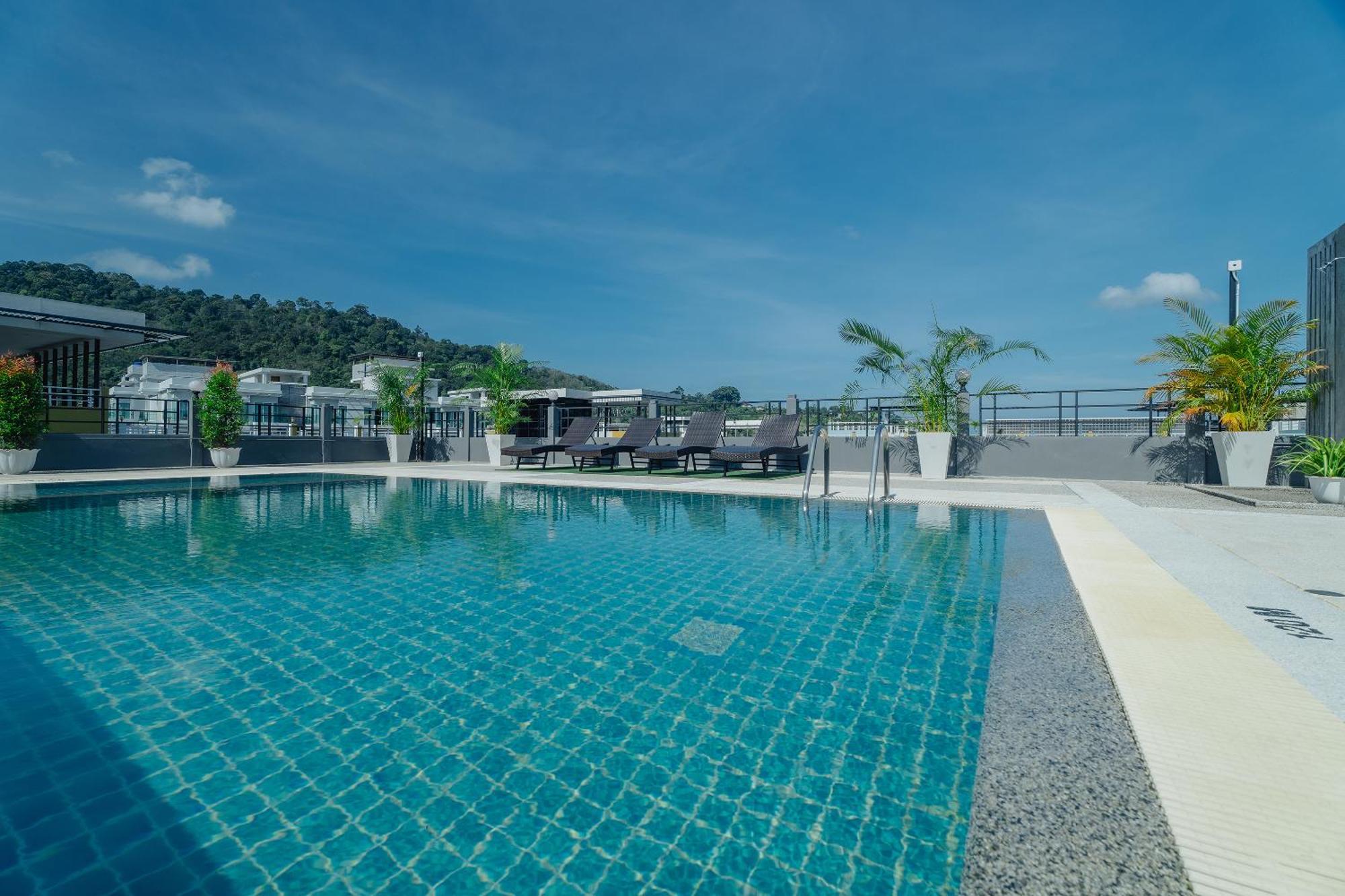Di Yana Patong Hotel Екстериор снимка