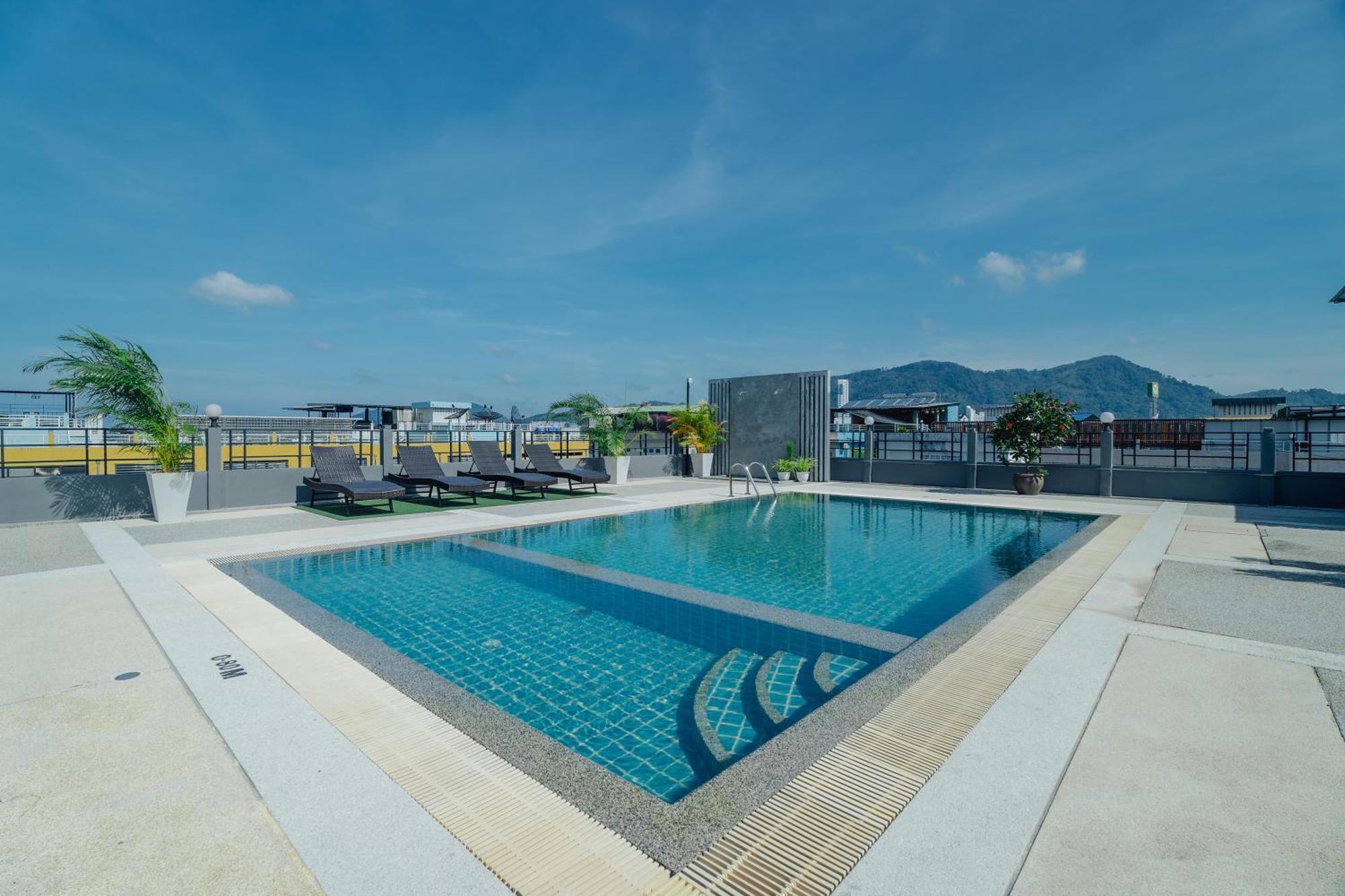 Di Yana Patong Hotel Екстериор снимка