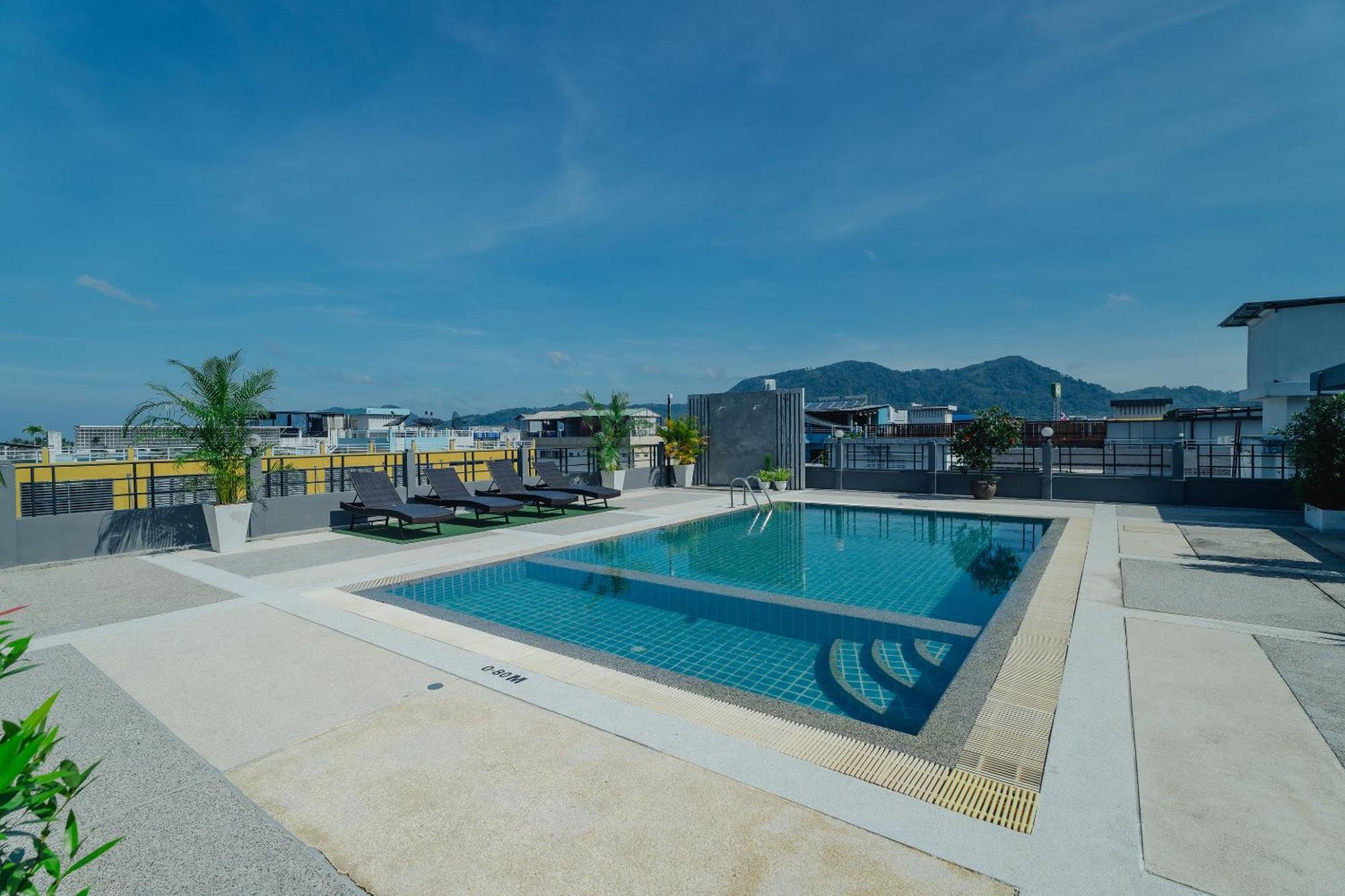 Di Yana Patong Hotel Екстериор снимка