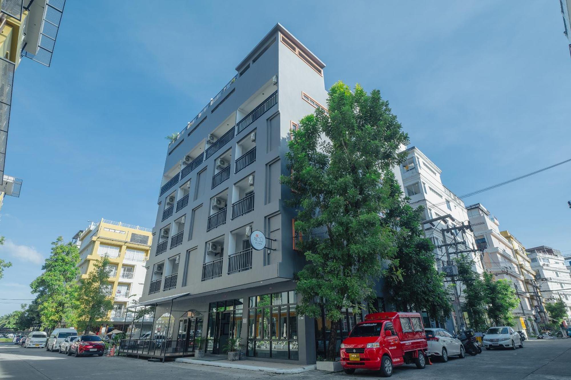 Di Yana Patong Hotel Екстериор снимка